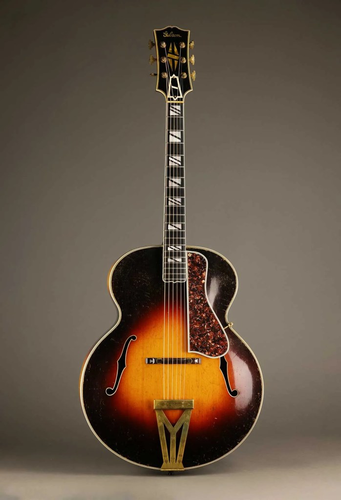 1935 Gibson Super 400, Courtesy of Gryphon Stringed Instruments
