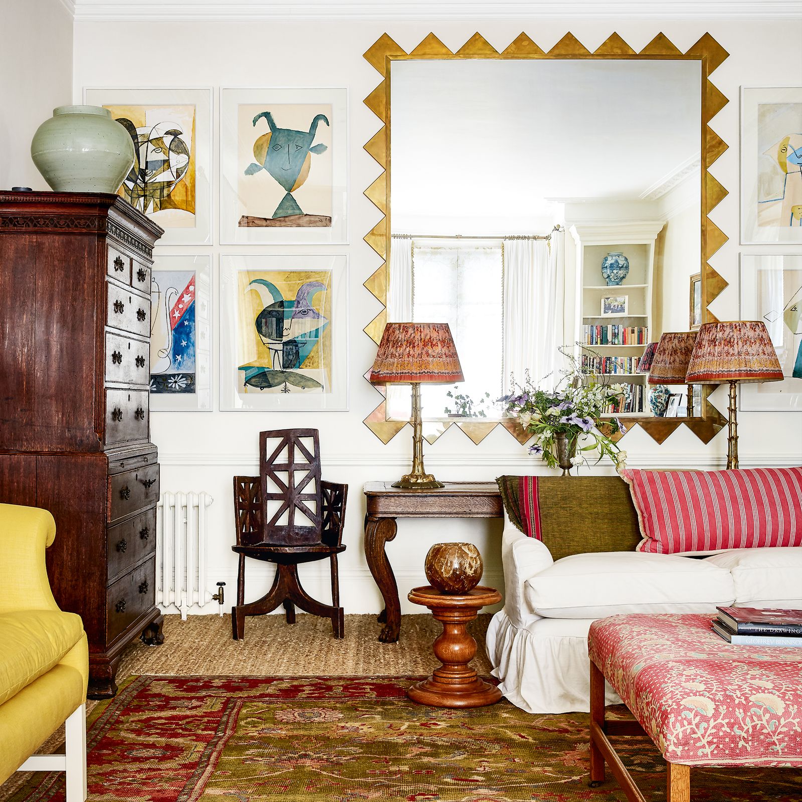 17 clever ways to use mirrors in an interior