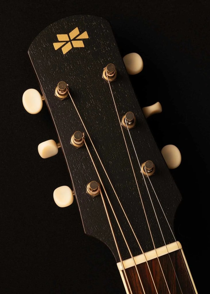 Iris Guitar Company MS-00, Photo: Mathilde Sauve