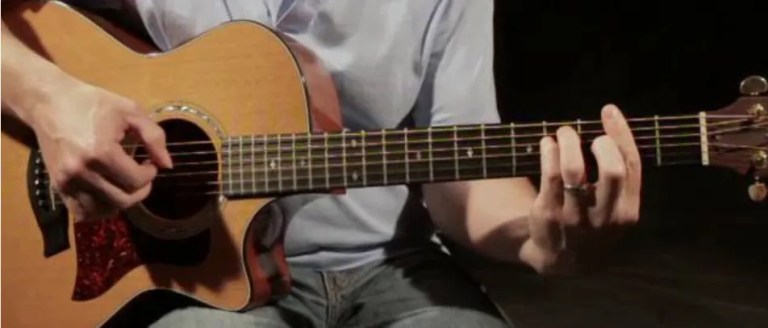 Play McCartney's Fingerpicking Pattern from Yesterday